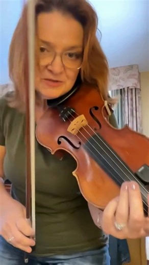 🎻Happy Fiddlin' Friday! Learn the solo to "I Choose You" sign up for a free trial of Tammy's Fiddle School to learn more! | The SteelDrivers