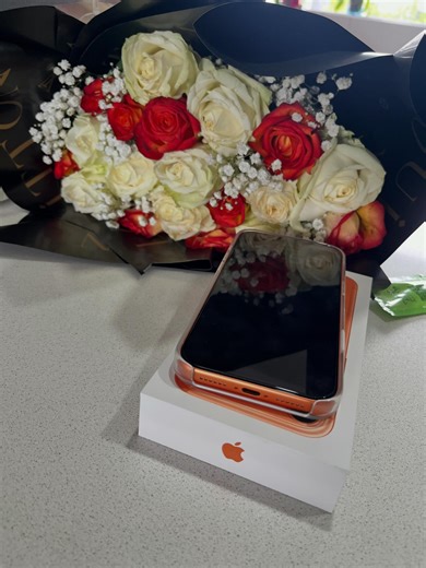 Ayanda Chiya | V A L A Z A D U M P🥰❤️ oh to be a wife’s wife 🫦🤭. A splendid day indeed at the @loversrockfest with mine @mpruedie | Instagram