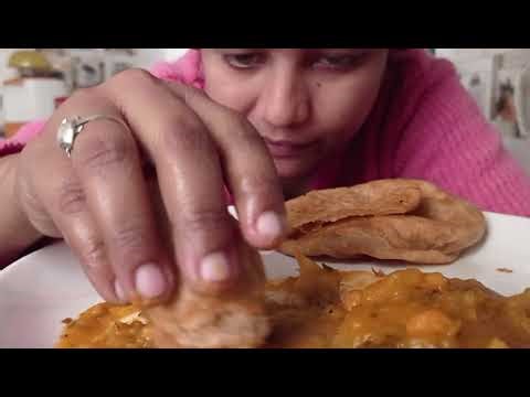 ASMR Eating Spicy Poori,Chole Masala, Big Bites ASMR Eating Mukbang‪@MaddyEats‬