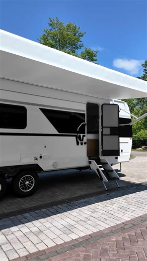 Winnebago Thrive 24RKS | Quick Tour