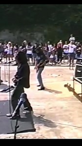 Soundgarden plays NAF Studios Rooftop, Seattle, WA 1992 Slaves & Bulldozers (Jesus Is My Friend) #soundgarden #chriscornell #jesusismyfriend | Kurt's Army SF