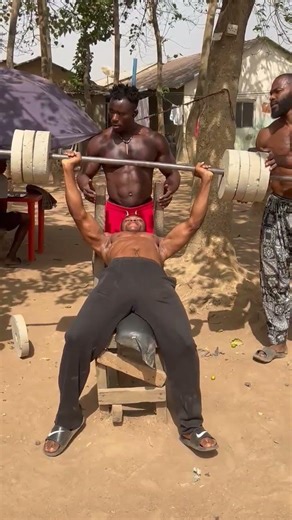 Bench press overload #fitnessmotivation #fitnessjourney #boxing #gym #workout