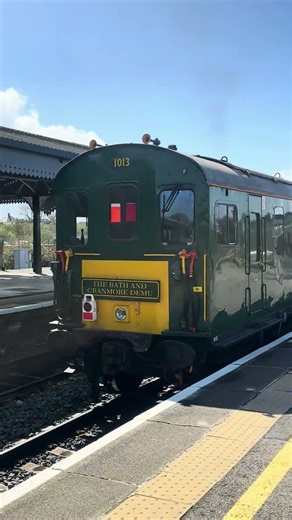 Hastings DEMU Class 201 No. 1001 departs Westbury Station | Railtour working to Cranmore #train