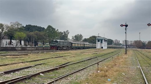 Classical entry of Jaffer Express under truss over bridge of Rawalpindi railway station in cloudy weather so Amazing view friends & followers a special Video Watch must Long live Pakistan forever Pakistan Railway Painda Abad Thanks for Support my #followers Also Subscribe my Yotube Channel on YouTube please NisaPoint2023 #quaideazam #jinnah #founder #videography #videoviral #trains #Rawalpindi #station #photography #reels #tiktokviral #shortsvideos #reels2023 #reelsvideo #pakistantrains #america