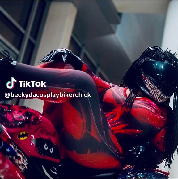 Just maybe, I’m unbecoming 😈🔥 #cosplay #crazybikerchick #ladyvenom #becky #bikelifestyle