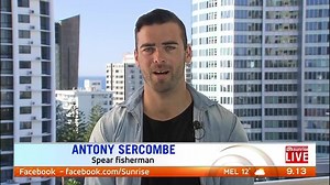 WATCH: The moment Gold Coast spear fishermen come face-to-face with a great white shark. More: http://bit.ly/weekendsun7 #sun7 | Sunrise