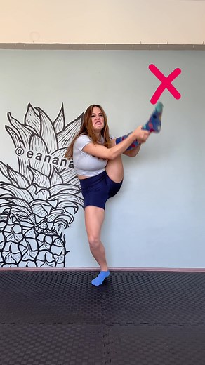 Leg Hold Tutorial: Easy Steps to Master the Technique!