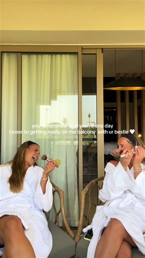 Best Time of Day for Balcony Fun with Friends