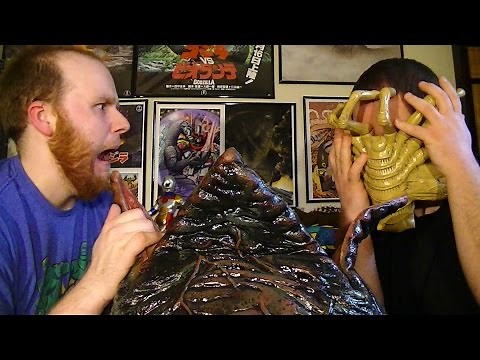 NECA ALIEN EGG AND FACEHUGGER - LIFESIZE 1/1 XENOMORPH REPLICA PROP UNBOXING AND REVIEW