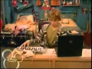 Cole and Dylan Sprouse - Singing in the suite life