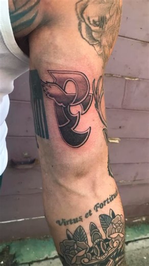 Sean Hollinger on Instagram: "Fun old school Philly eagles logo today! Thanks @rj_mccarthy7 for coming through and always sitting like a rock brother! I’m booking appointments, message me to schedule an appointment #beatboxtattoos #tattoos #philadelphiaeagles #fyp #bookingappointments"