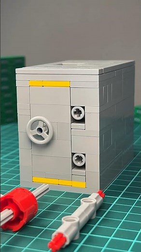 Working Lego Safe with Money #lego