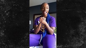 Boxing Star Claressa Shields Honoring Kobe Bryant & Gianna with Custom Fight Trunks