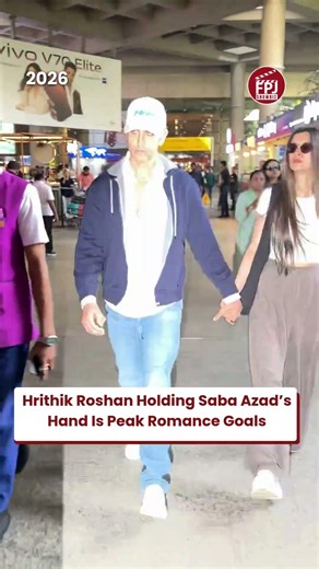 "Peak Romance Goals!" | #hrithikroshan & #sabaazad Can't Stop Holding Hands In Viral Video