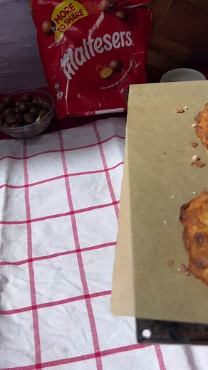 Malteser Stuffed New York Style Cookies Recipe