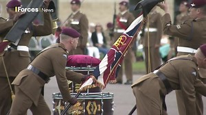 Prince Charles Presents Parachute Regiment With New Colours 🇬🇧🇬🇧🇬🇧 The socially distanced event marked the first time the regiment had received new Colours since 1998 and 50 years since the Prince of Wales did his first parachute jump. Presenting the Colours at Merville Barracks in Colchester, the Prince, who is Colonel-in-Chief of the Parachute Regiment, also inspected the front rank of the accompanying parade representing the 1st, 2nd, 3rd and 4th Battalions. Accompanying Charles at the 