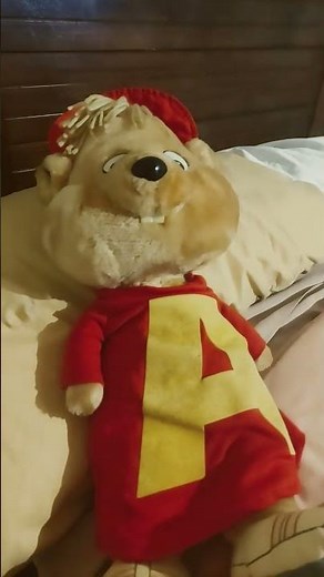 hi I'm Alvin pull string toy 1983