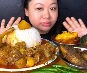 RED DUCK CURRY RICE, LOCAL FISH FRY, FATTY FISH FRY SPICY MUTTON FAT CURRY | Food daily