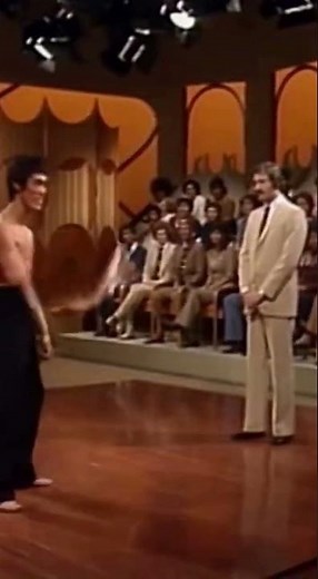 Bruce Lee’s Legendary Nunchaku Mastery | 15 Seconds of Pure Control