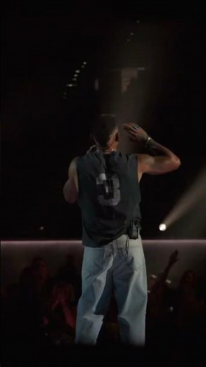 ‪@KaneBrown‬ gave us everything with his #ACMawards performance 🎤