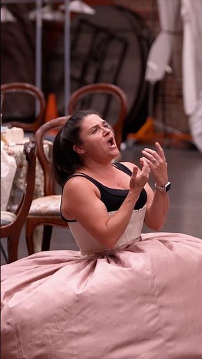 Take a look into the rehearsal room of LA TRAVIATA