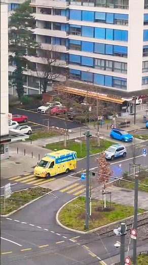 🚨 SMUR Responding Behind the Ambulance!