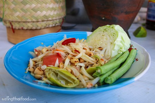 Thai Green Papaya Salad Recipe (ส้มตำ) - Thai Street Food Style!