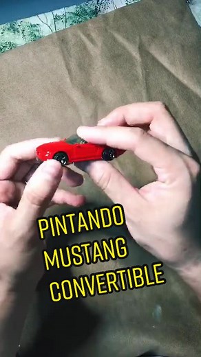 Proceso de Pintado de #mustang convertible Matchbox 🎨🚗 #juguete #mexico #regalo #foryou #arte