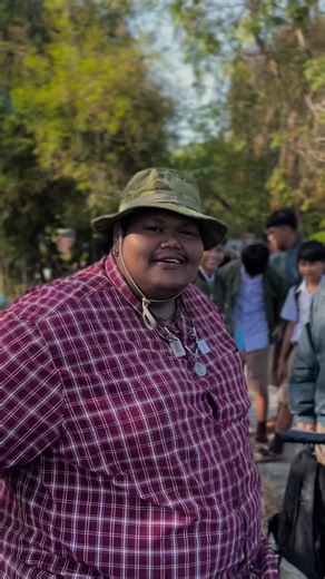 ส่งข้าง ร.รเลยแก๊งนี้เอาสุด😎🥰🤟🏻❤️‍🔥💯#วัยรุ่นบังบาฮี👳🏾‍♂️ #เสื้อเก็ตไฟท์ #สุพรรณหวานเจี๊ยบ💗