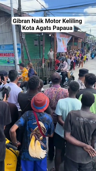Gaya Gibran Bikin Salfok Naik Motor Keliling Kota Agast Papua