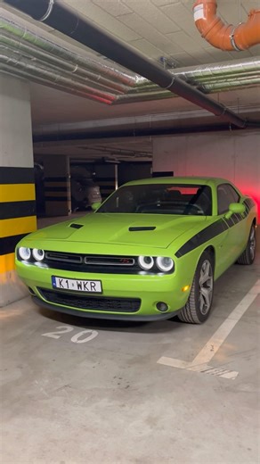 Cold start Dodge Challenger