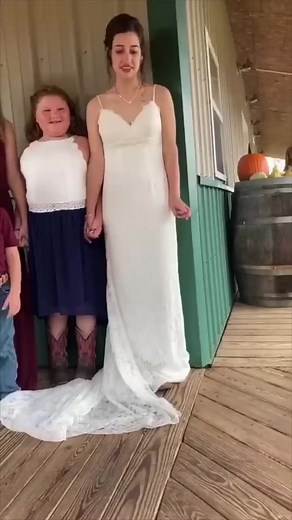 An unexpected wedding surprise 😱❤️ | Heart Touching