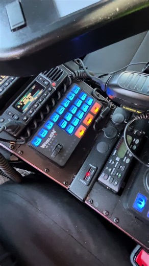 Whelen Wecanx Siren Demo by South Windsor Police