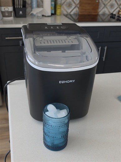 Portable Ice Maker Machine for Easy Cold Drinks