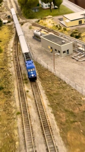 Amtrak - Flyin’ thru Apex #modelrailroad #nscale #passengertrain