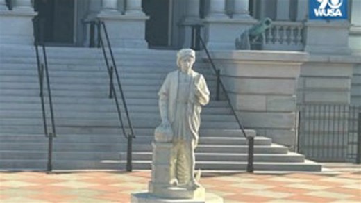 Trump places statue of Christopher Columbus near the White House