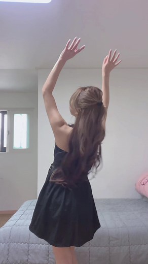 Dancing alone in home 😂#tiktok #viral