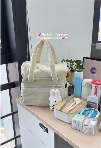 Essential Lunch Bag for Office Workers