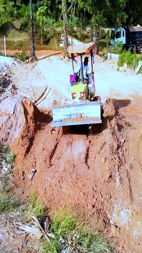 🛣️ Building the future one load at a time. Mini Dozer on duty for land project Part 13 | Josephe Dostie