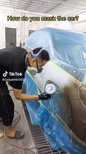 How do mask the car?#maskfilm #foryou #clearpaint #spraygun #carpaintshop #carpainttech #carpainttool