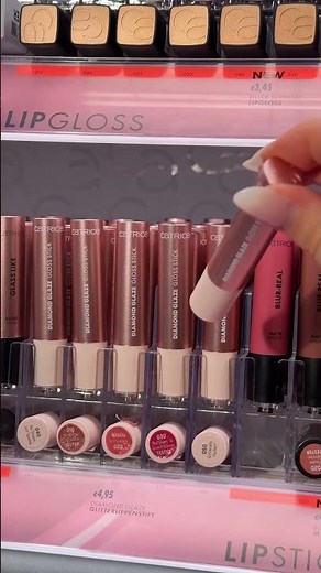 Glitchy Glam Must-Haves ✨💎