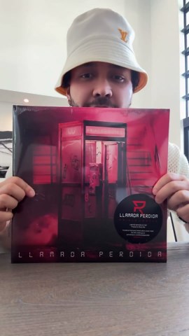 Prince Royce on Instagram: "LLAMADA PERDIDA para tu colección 💿🤌🔥🍒"