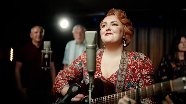 📅18 February Bronwen Lewis brings her 'Live From The Living Room' online sessions to the stage in what promises to be an intimate evening of incredible live music. www.swanseagrand.co.uk/BronwenLewis | Swansea Grand Theatre