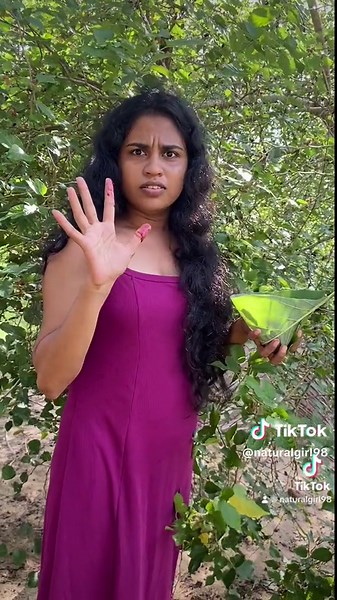 #naturalgirl #srilanka #cookingvedio #onemillionviews #viralvideo #villagelife #littleberry #naturaldirnk 🍇