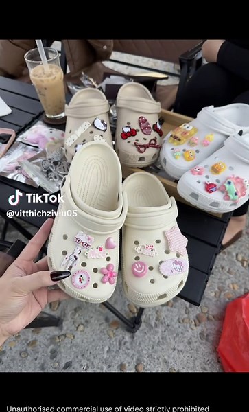 Dép Cross Đế Cao Dành Cho Bạn Nữ Đẹp