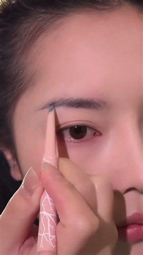 Perfect Natural Eyebrows in Minutes ✨ Clean Look #Shorts #makeup #makeuptutorial #eyebrowtutorial