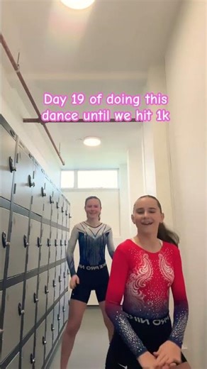 Can we get to 1k? #fyp #foryoupage #dance #funny #music #song #trendy #viral