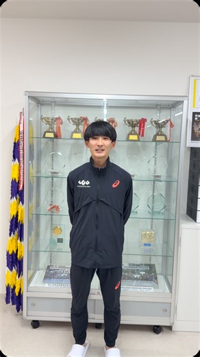 中央学院大学駅伝部 on Instagram: "新入生紹介🎉 中園勁翔 出身/鹿児島県鹿児島高等学校 法学部/法学科 目標 箱根駅伝出走 5000と10000学内記録更新 好きなこと 保湿 自己アピール 単独走が得意なところ 5000m PB 14’30”35 #intp #打倒稲見駿 #1530色の青春 #中央学院大学 #中央学院大学駅伝部 #箱根駅伝 #フラッシュイエロー #CGU #新入生紹介"