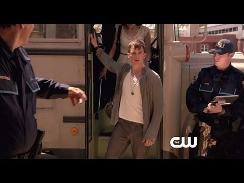 Star-Crossed 1X01 Sneak Peek! Aimee Teegarden and Matt Lanter!