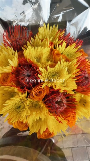 🌹✨ Make every space bloom! Add a touch of magic with beautiful arrangements from Blooms & Decor at Leaping Frog - perfect for gifts, décor, or just because. #LeapingFrog #BloomsAndDecor #FlowerPower #FreshArrangements #HomeStyle | Leaping Frog